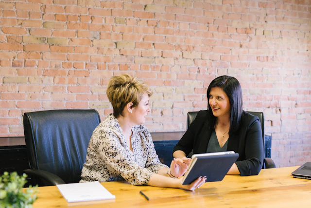 Small firm, big-firm competitors